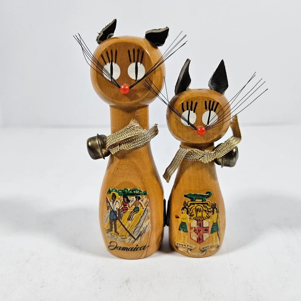 Vintage Jamaica Wood Magnetic Cat Salt & Pepper Shakers Mid Century Souvenir Set